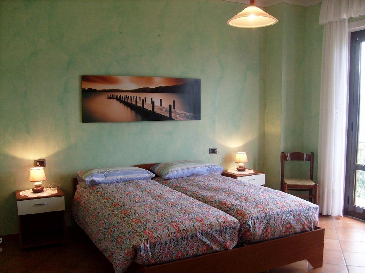 Casa Coccinella Lejlighed Oggebbio Eksteriør billede